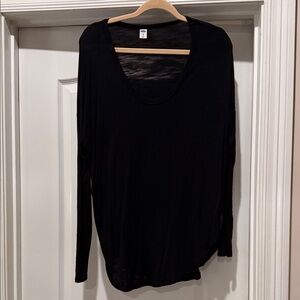Old Navy Black Long Sleeve Women's Tee